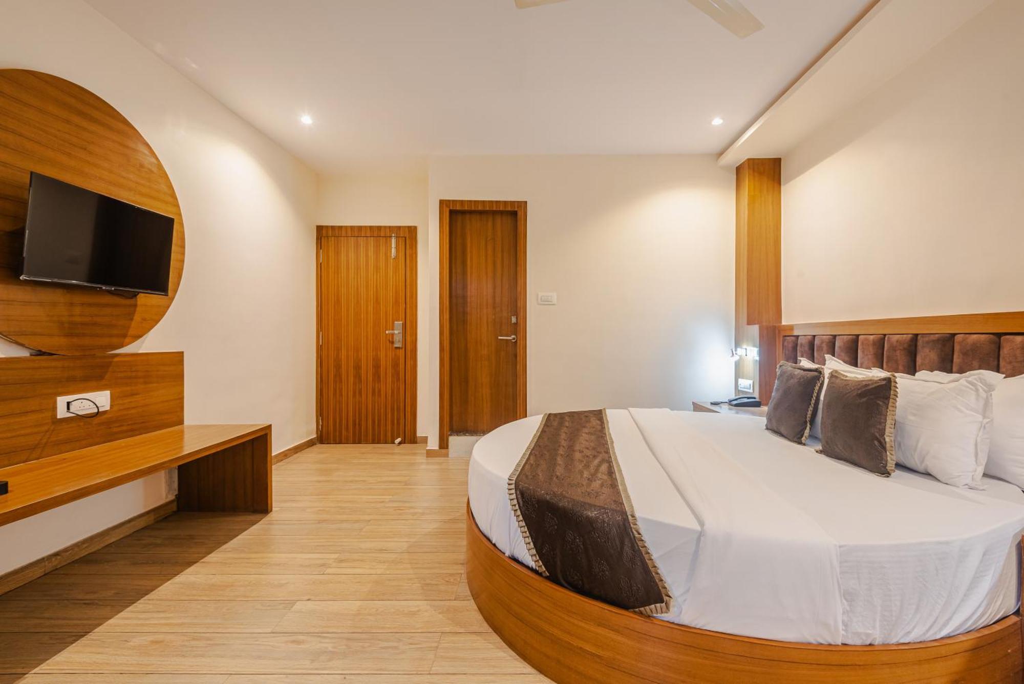 Hotel Silver Park Mumbai Luaran gambar