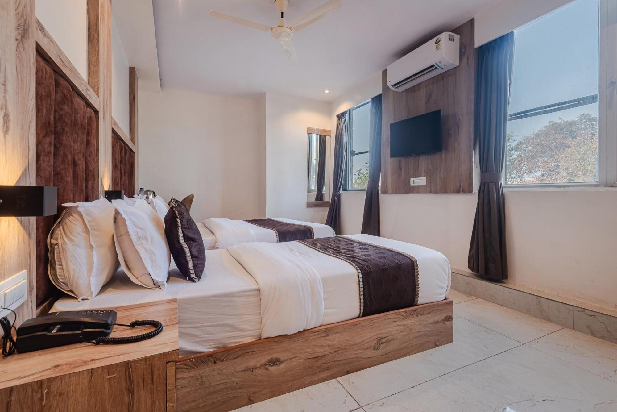 Hotel Silver Park Mumbai Luaran gambar
